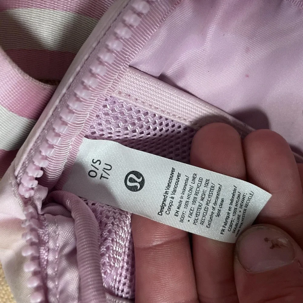 Lululemon Everywhere Belt Bag Womens Small Pink Nylon Fanny Pack Logo Strap